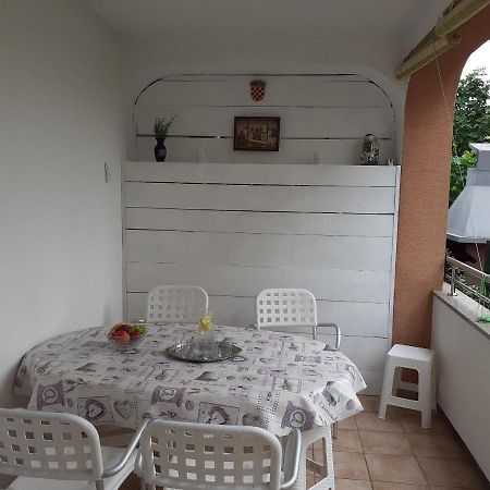 Apartment Conty On The Ground Floor Malinska Luaran gambar